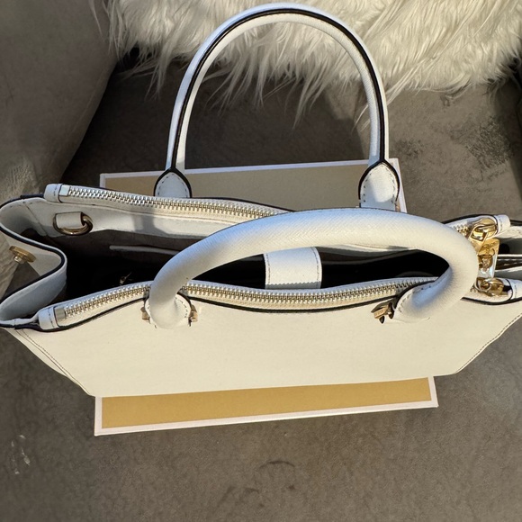 Michael Kors Cream Satchel with Gold Accents - Picture 5 of 13